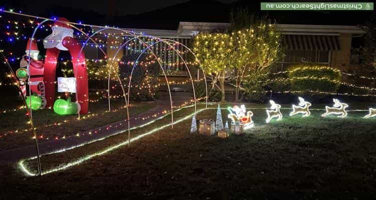 Christmas Light display at 88 Quinn Grove, Keilor East