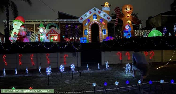 Christmas Light display at 1 Eleanor Court, Craigie
