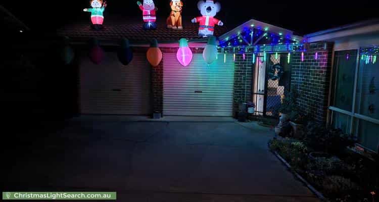 Christmas Light display at 14 Starritt Place, MacArthur