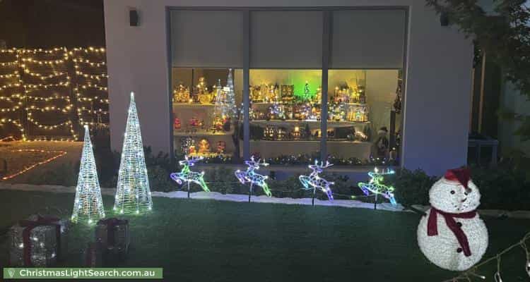 Christmas Light display at 6 Arney Close, Taylor
