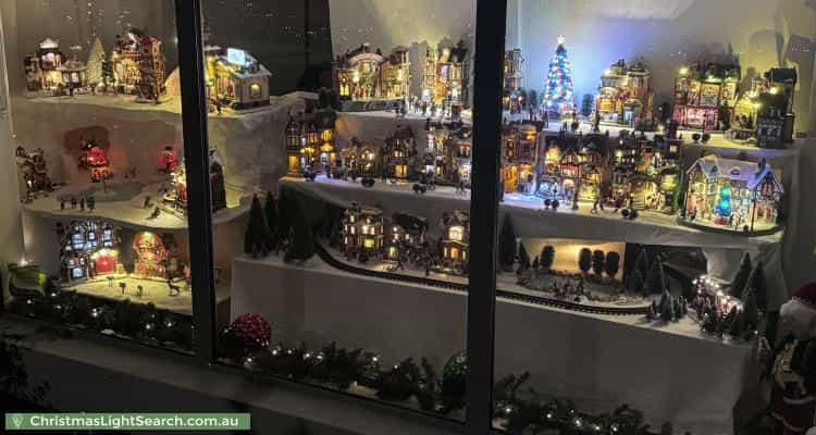 Christmas Light display at 6 Arney Close, Taylor