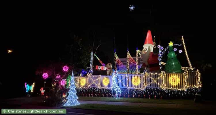 Christmas Light display at  Rise Place, Heathwood