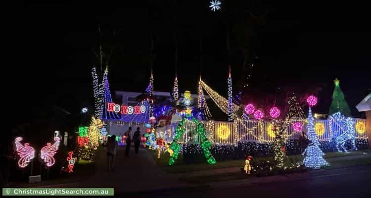 Christmas Light display at  Rise Place, Heathwood