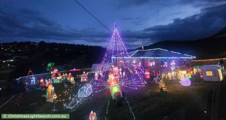 Christmas Light display at 1 Doulton Court, Glenorchy
