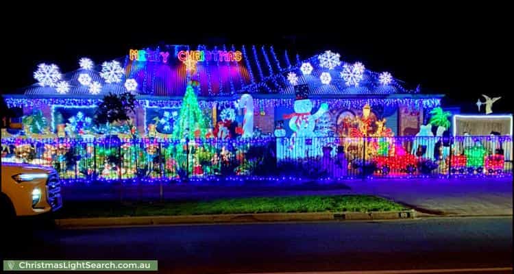 Christmas Light display at 80 Kensington Way, Burton