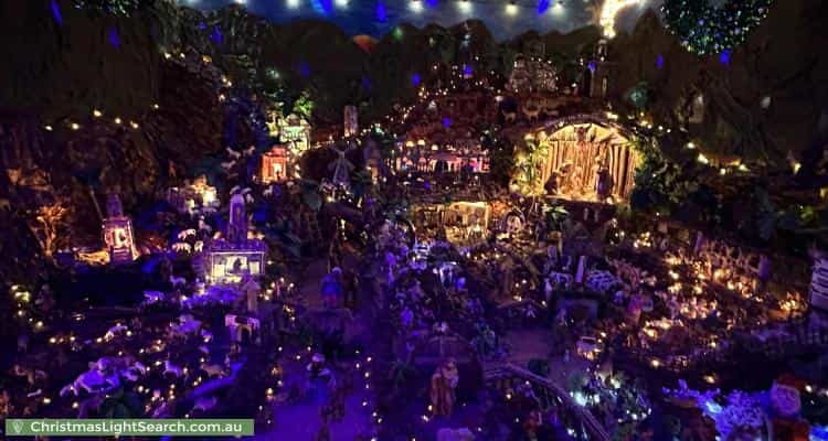 Christmas Light display at  31 Evell Street, Glenroy
