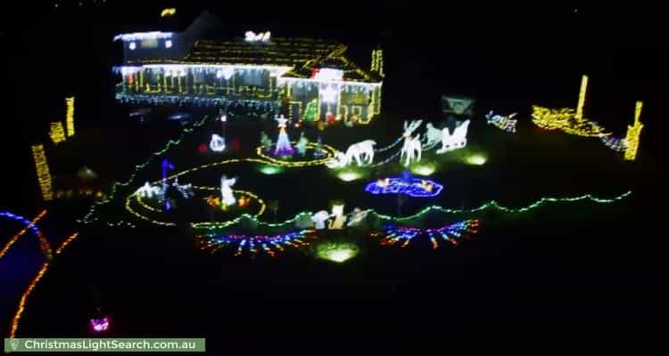 Christmas Light display at 90 Chestnut Avenue, Armidale