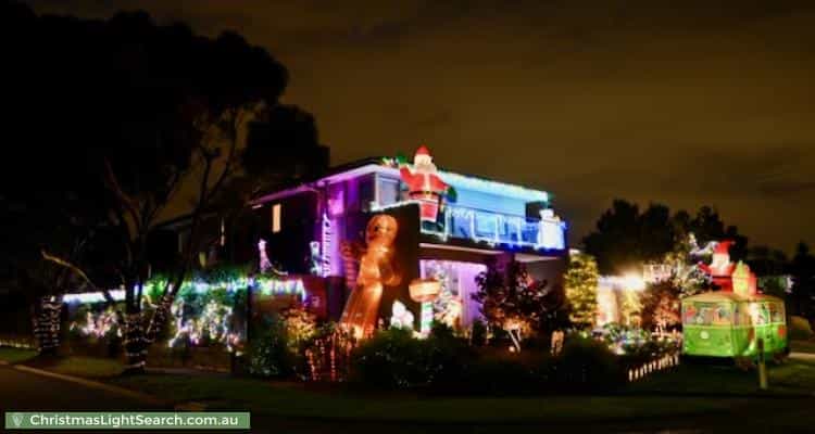 Christmas Light display at 1 The Outlook, Waterways
