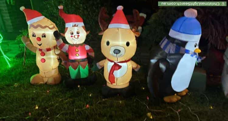 Christmas Light display at 31 Epsilon Close, Woodcroft