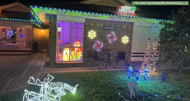 Christmas Light display at 31 Epsilon Close, Woodcroft