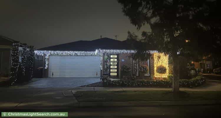 Christmas Light display at 47 Maracana Circuit,  Strathtulloh