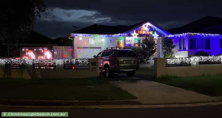 Christmas Light display at 13 Chestnut Drive, Banksia