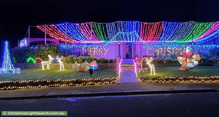 Christmas Light display at 24 Selangor Avenue, Fairview Park