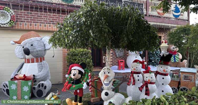 Christmas Light display at 15 Boronia Street, Bentleigh East