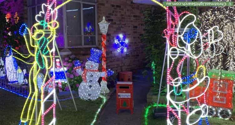 Christmas Light display at 225 Centre Dandenong Road, Cheltenham