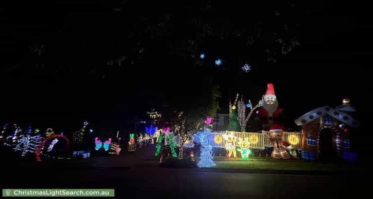 Christmas Light display at  Rise Place, Heathwood