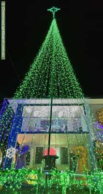 Christmas Light display at 19 Nemarra Street, Wynnum West