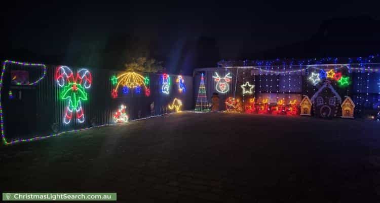 Christmas Light display at  Kensington Way, Burton