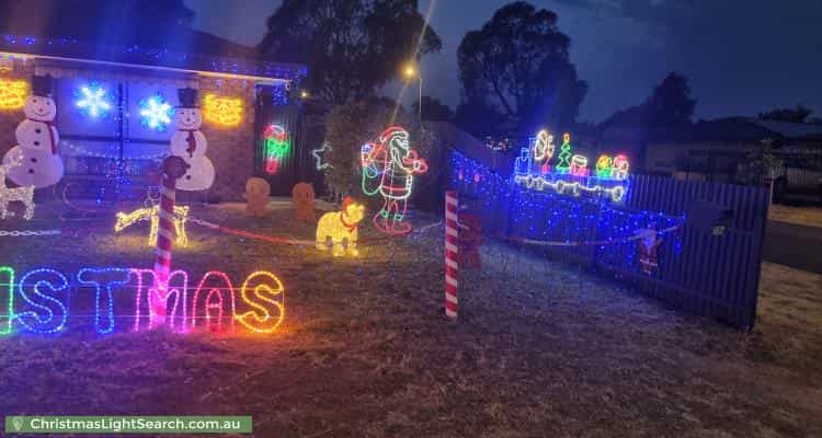 Christmas Light display at  Kensington Way, Burton