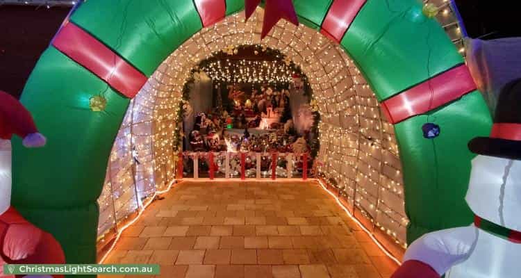 Christmas Light display at 27 Baumea Turn, Hammond Park