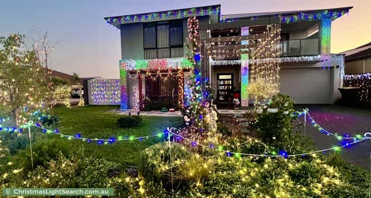 Christmas Light display at 69 Castella Drive, Caversham