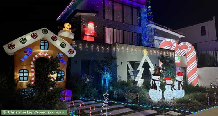 Christmas Light display at 70 Thwaites Crescent, Wright