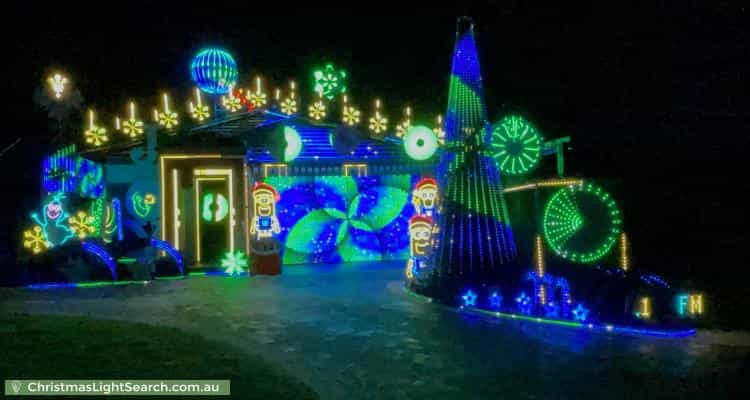 Christmas Light display at 31A Wem Mews, High Wycombe
