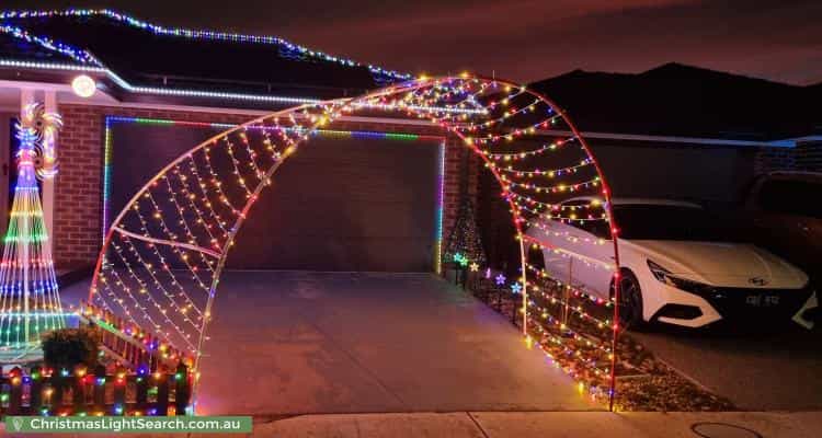 Christmas Light display at  Alcove way, Beveridge