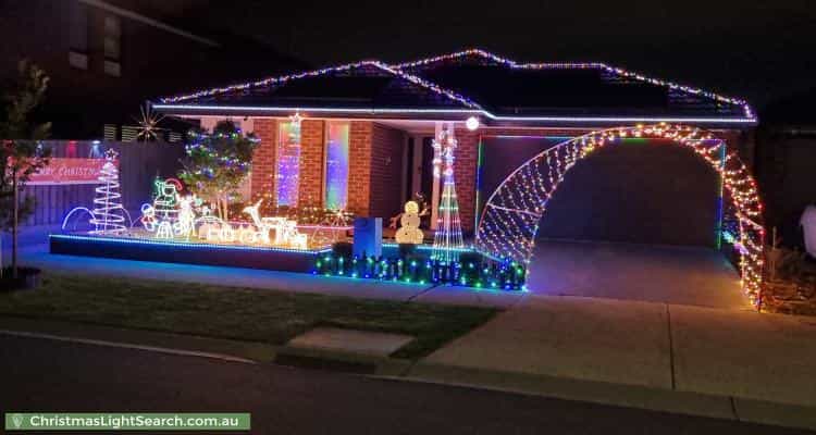 Christmas Light display at  Alcove way, Beveridge