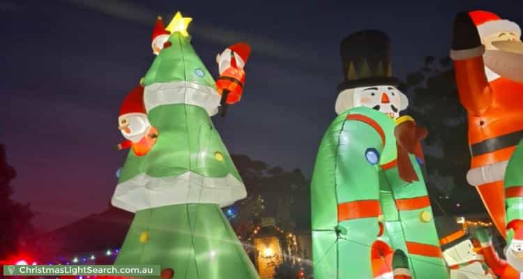 Christmas Light display at 29 Ashton Rise, Huntfield Heights