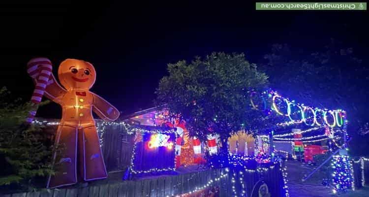 Christmas Light display at 1 Explorer Street, Raceview
