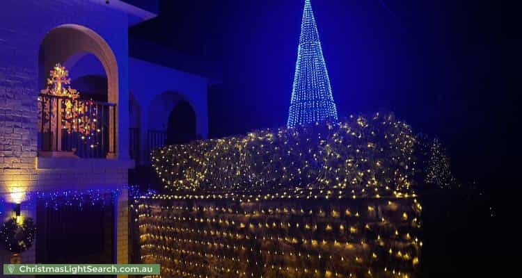 Christmas Light display at 24 Peacock Street, Seaforth