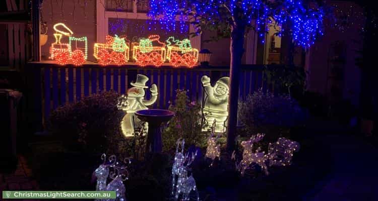 Christmas Light display at 1 Salisbury Street, Coburg