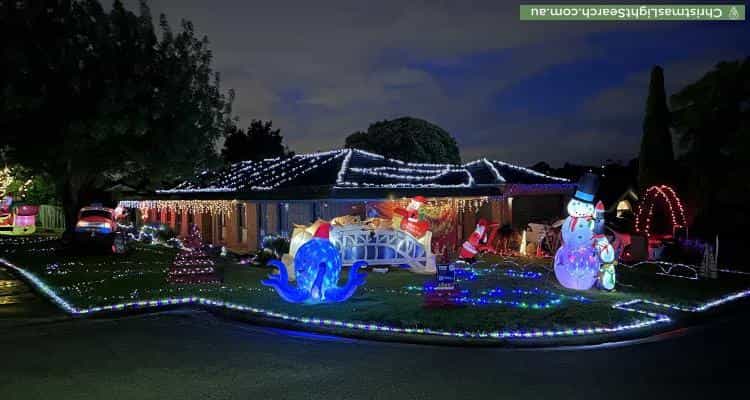Christmas Light display at 19 Greythorne Court, Narre Warren