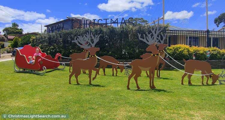 Christmas Light display at 24 Selangor Avenue, Fairview Park