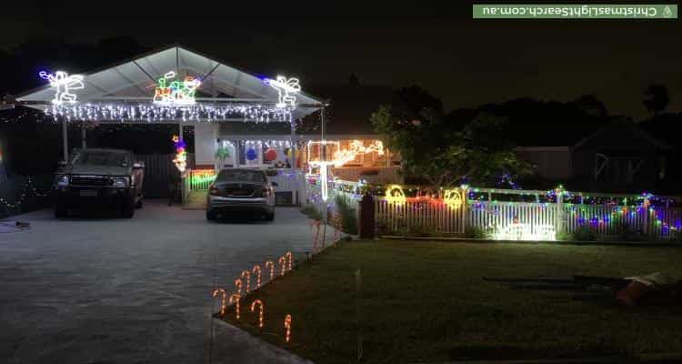 Christmas Light display at 10 Crabtree Way, Medina