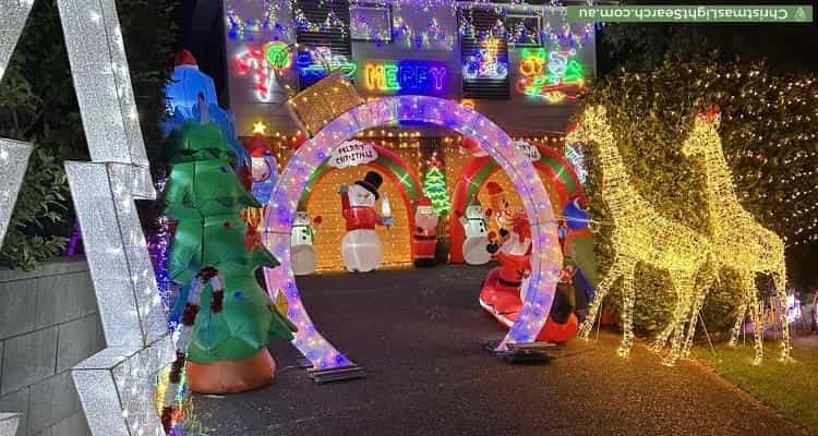 Christmas Light display at 18 Como Road, Oyster Bay