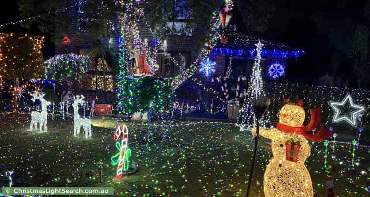 Christmas Light display at 7 Carramar Court, Bayswater