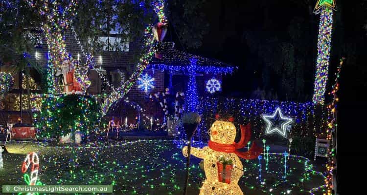 Christmas Light display at 7 Carramar Court, Bayswater