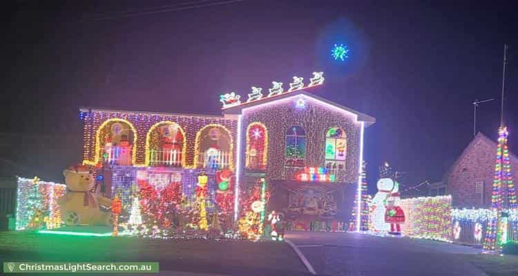 Christmas Light display at 184 Bowman Street, Swansea