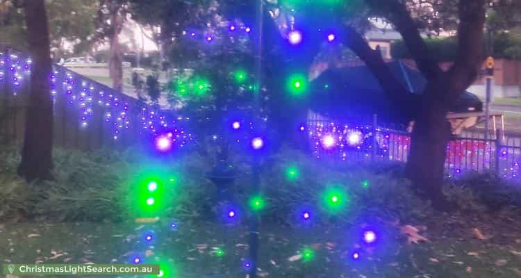 Christmas Light display at 7 Leonay Street, Sutherland