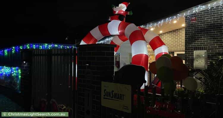Christmas Light display at 9 Oldfield Road, Seven Hills