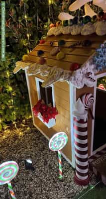Christmas Light display at 14 Percy Begg Circuit, Dunlop