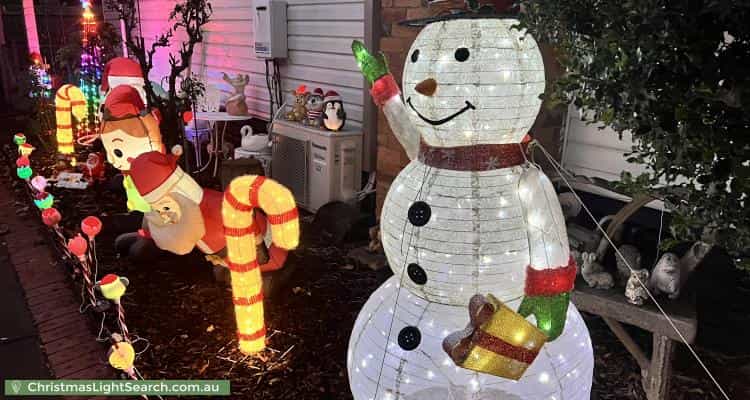 Christmas Light display at 6 Edgecombe Street, Oak Park