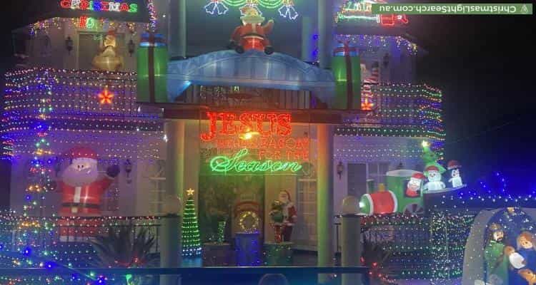 Christmas Light display at 51 Mountford Avenue, Guildford