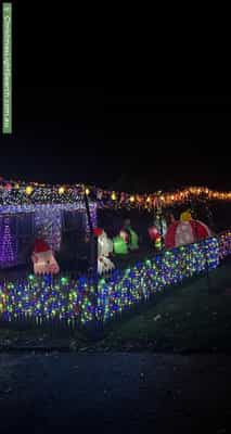 Christmas Light display at 4 Patricia Street, Millgrove