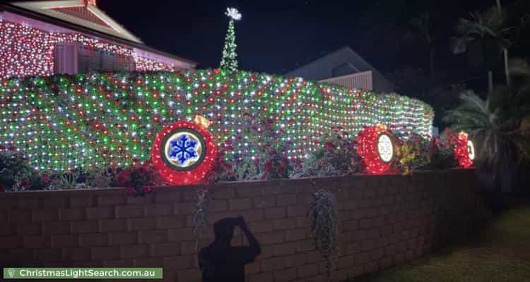 Christmas Light display at 4 Creswell Court, Tannum Sands
