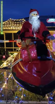 Christmas Light display at 21 The Garden Walk, Worrigee