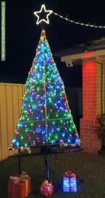 Christmas Light display at 21 The Garden Walk, Worrigee