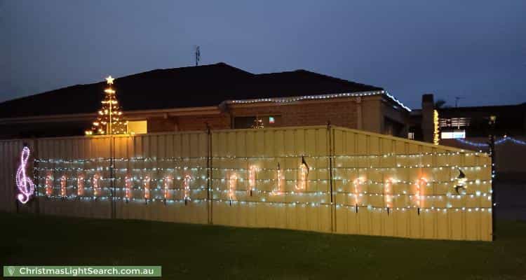 Christmas Light display at 21 The Garden Walk, Worrigee